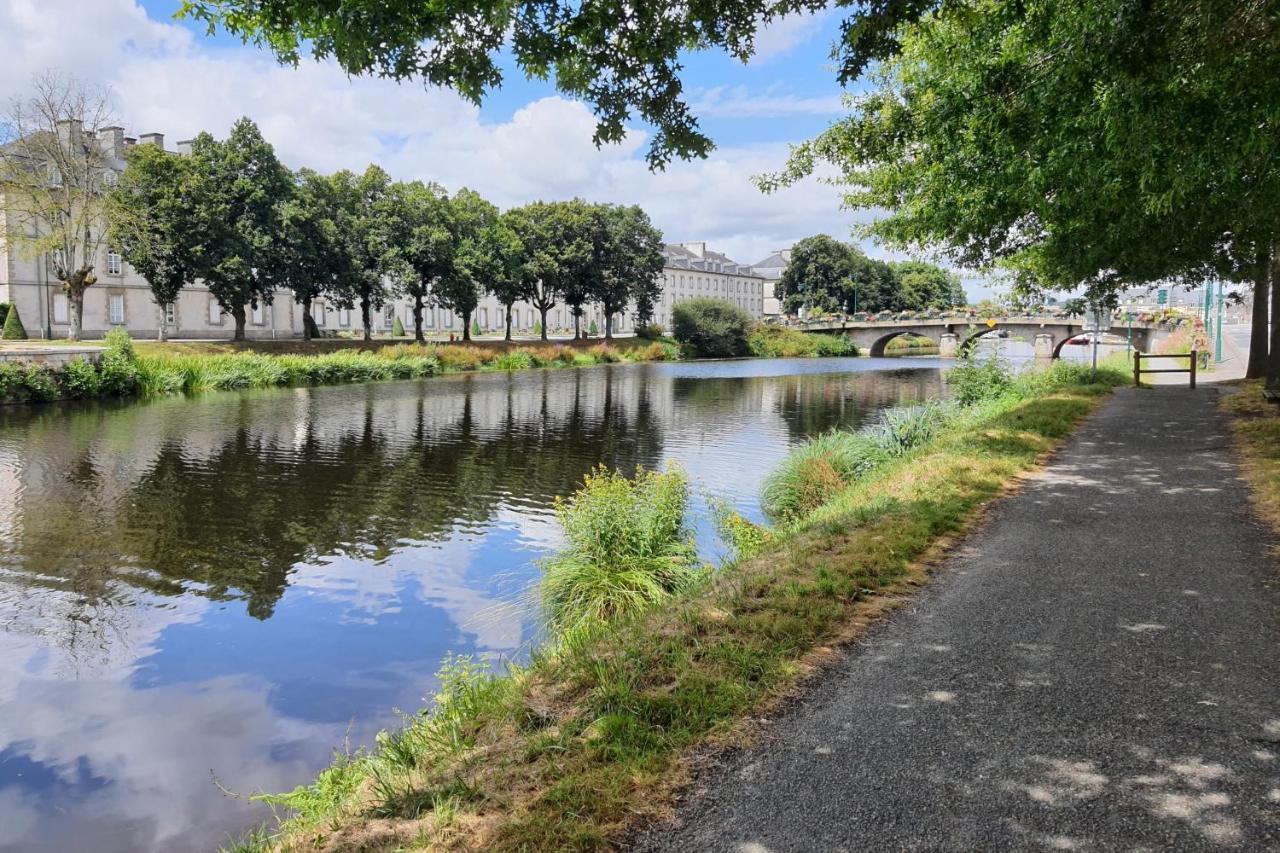 Le Duplex Du Chateau Centre Ville Calme Pontivy Bagian luar foto